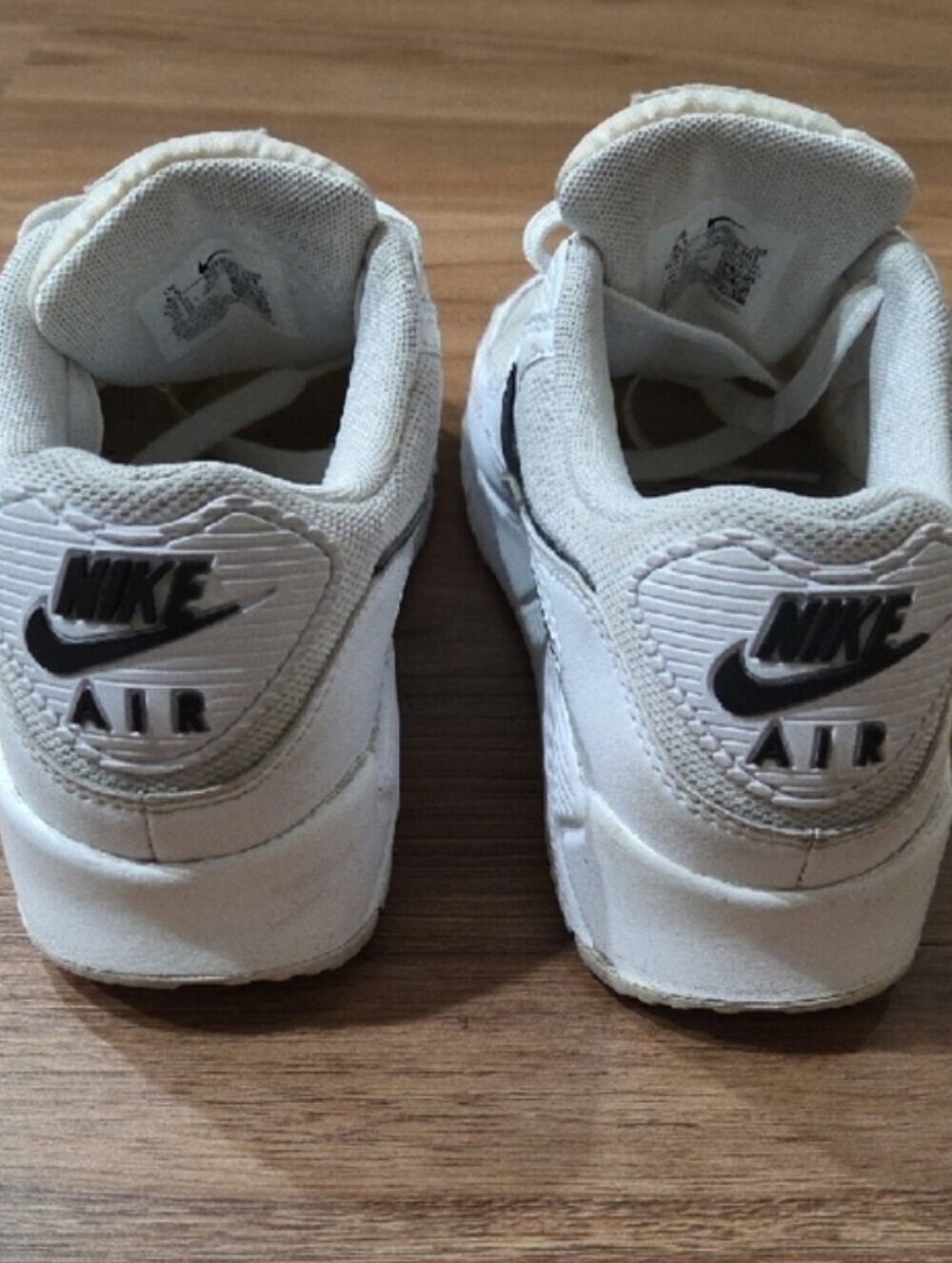 Nike White and Black Air Max 90 Low-Top Sneakers White 8.5 - Picture 5 of 6